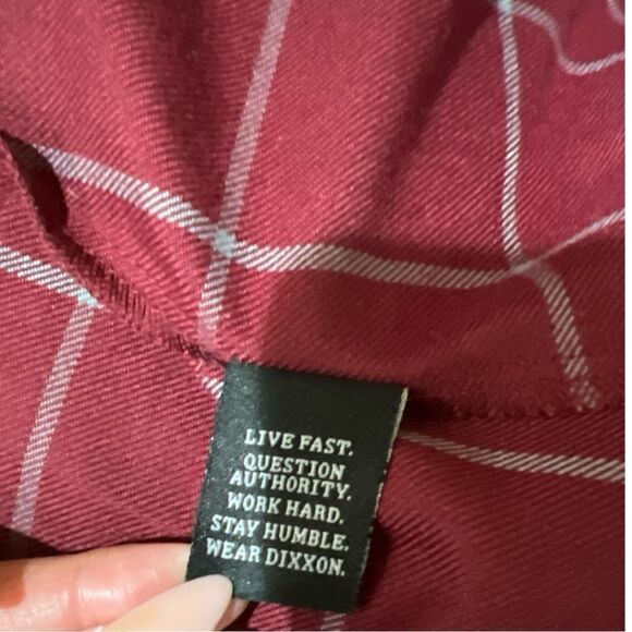 DIXXON Women’s The UnderGround Plaid Flannel in Red 
Size M - Picture 7 of 10
